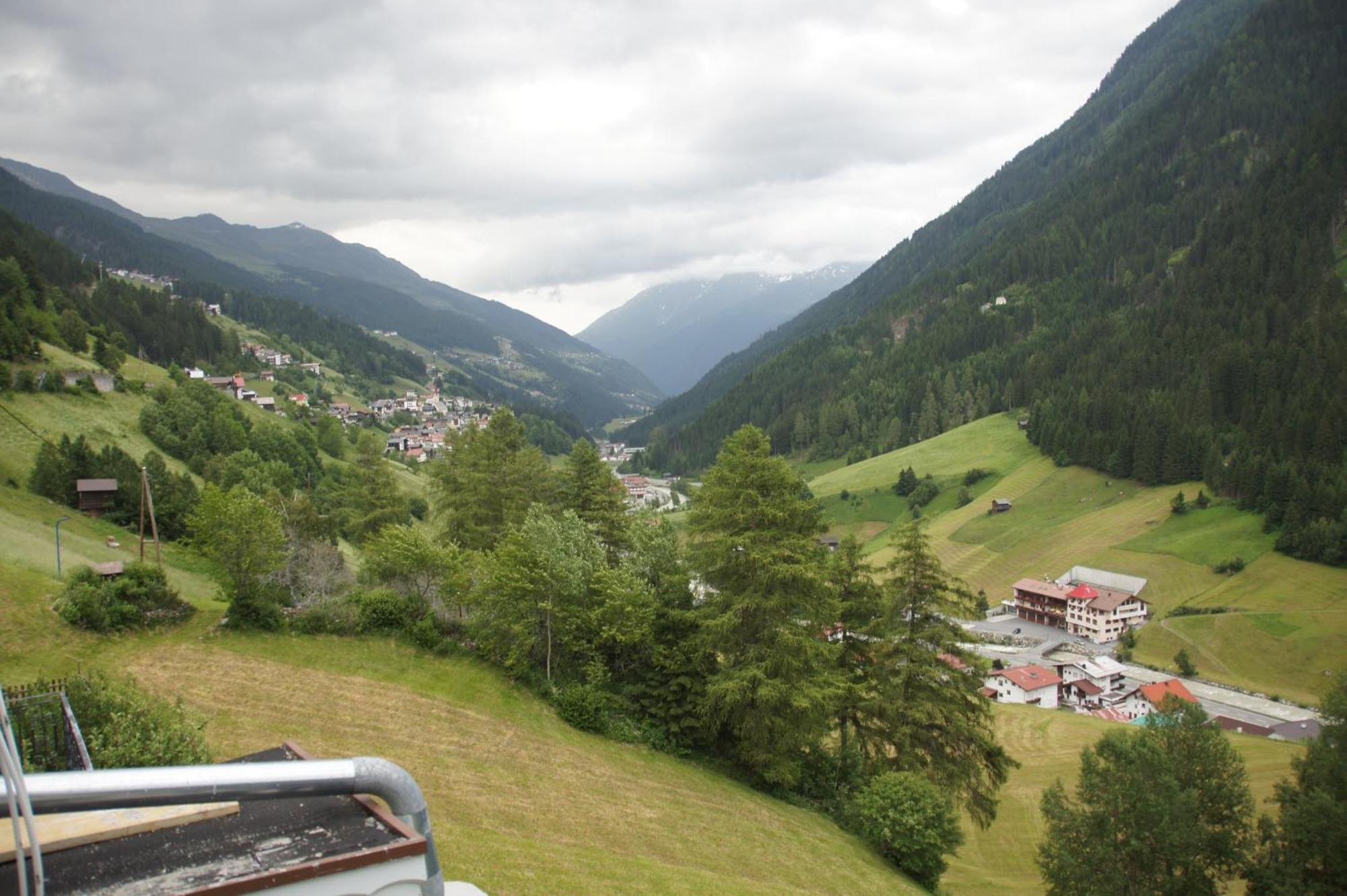 Apart Garni Dorfblick Hotel Kappl  Eksteriør billede