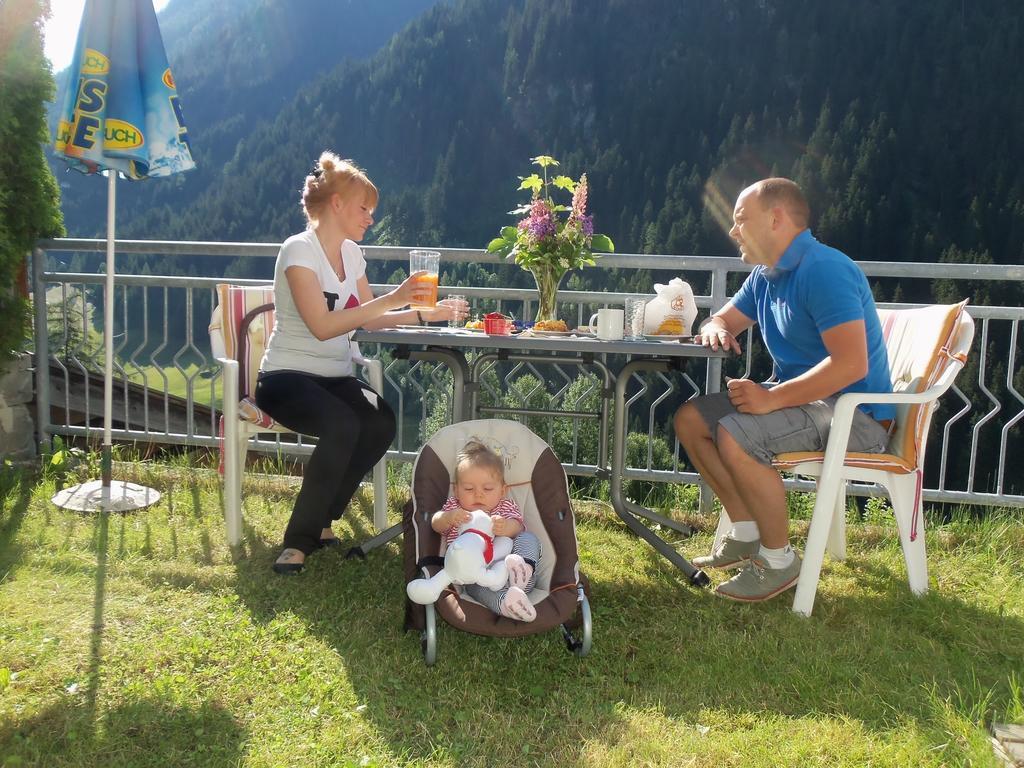 Apart Garni Dorfblick Hotel Kappl  Eksteriør billede